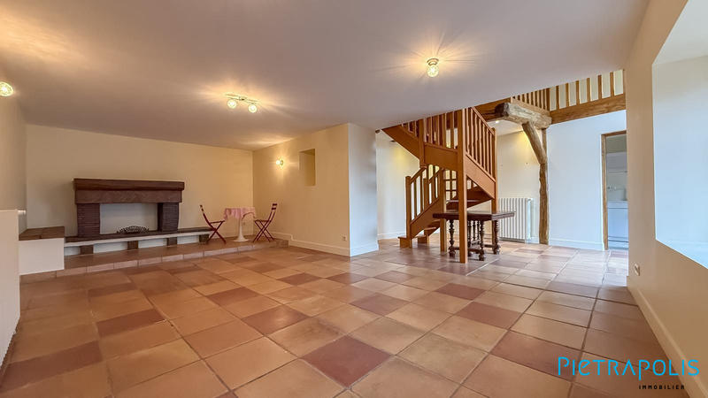 Maison - 583 m² - 15 pièces