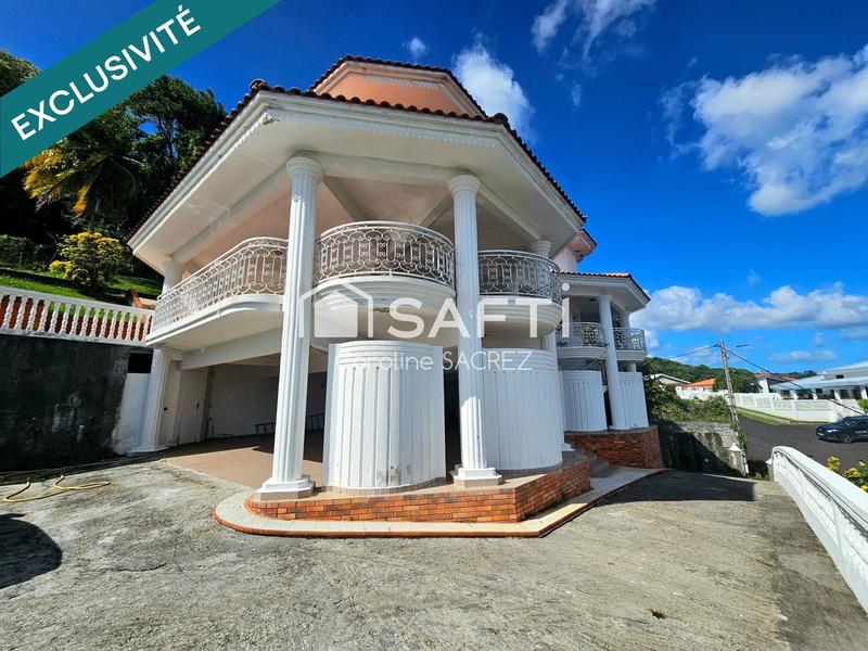 Maison - 207 m² - 7 pièces