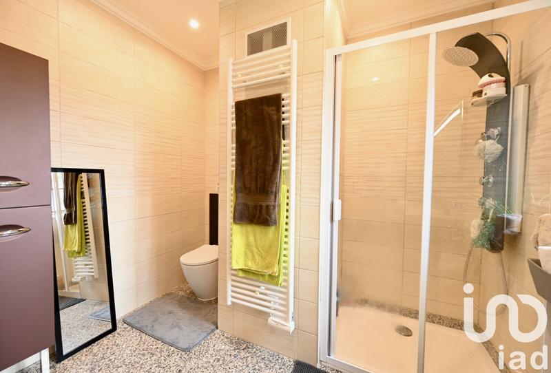 Maison - 175 m² - 8 pièces