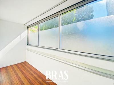 Appartement - 95 m² - 5 pièces