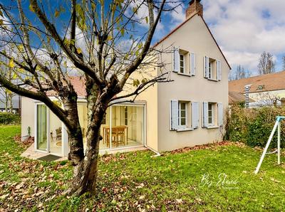 Maison - 122 m² - 5 pièces