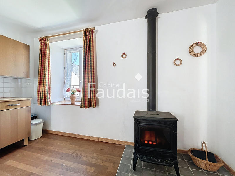 Propriété - 598 m² - 23 pièces