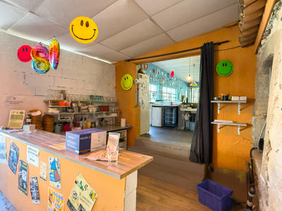 Local commercial - 294 m²