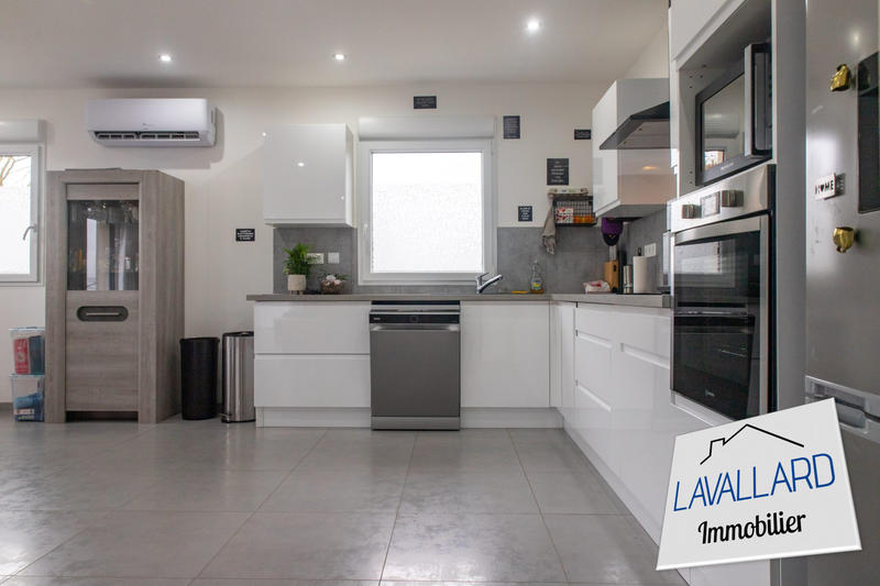 Maison - 130 m² - 5 pièces