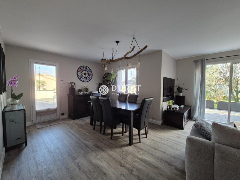 Maison - 163 m² - 8 pièces