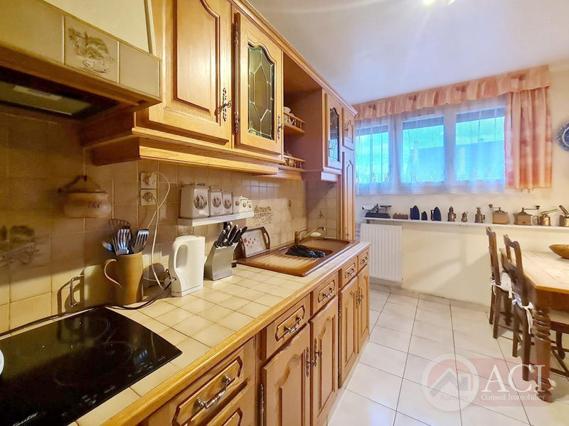 Appartement - 70 m² - 4 pièces