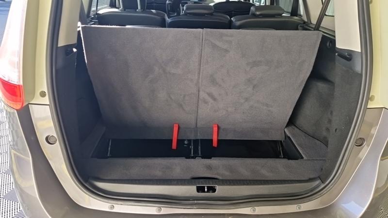 Renault Grand Scénic III dci 110 energy fap eco2 dynamique 7 pl