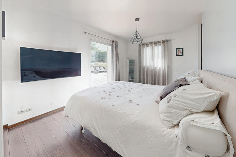 Maison - 210 m² - 5 pièces