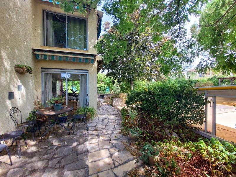 Maison - 164 m² - 5 pièces