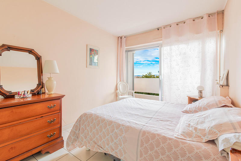 Appartement - 95 m² - 5 pièces