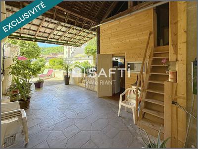 Maison - 162 m² - 7 pièces