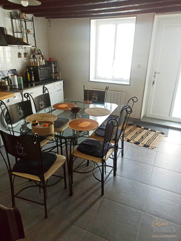 Appartement - 80 m² - 3 pièces