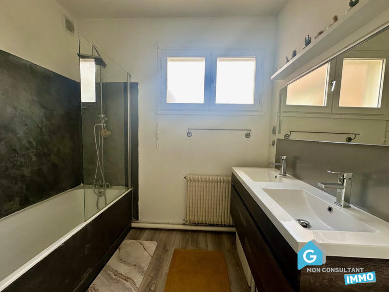 Duplex - 92 m² - 5 pièces