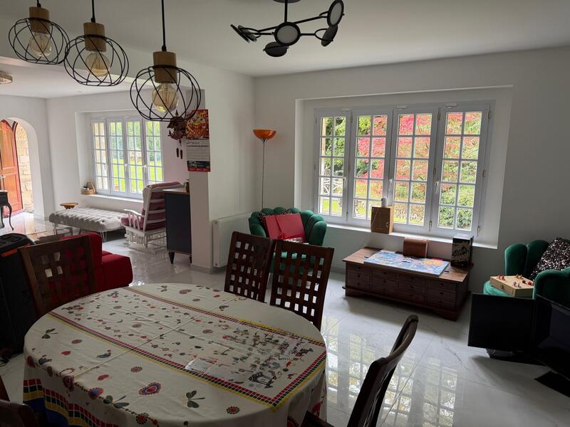 Maison ancienne - 107 m² - 10 pièces