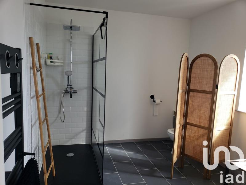 Maison - 338 m² - 10 pièces