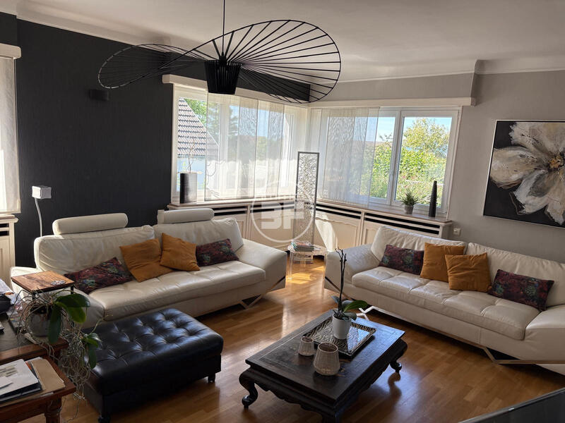 Villa - 159 m² - 7 pièces