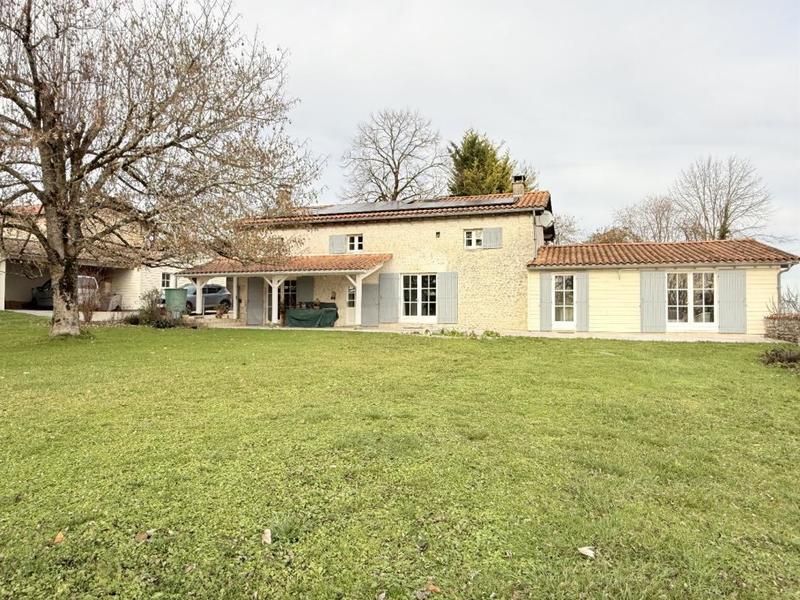 Maison - 184 m² - 5 pièces