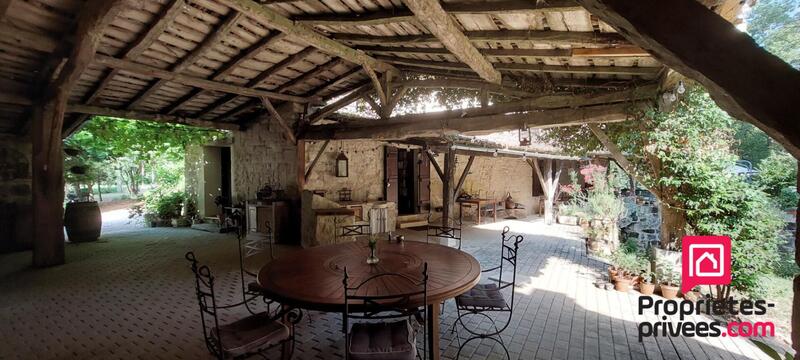 Moulin - 400 m² - 8 pièces