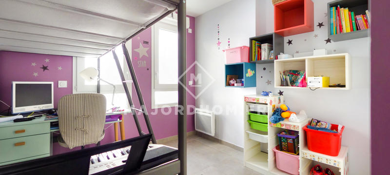 Appartement - 93 m² - 4 pièces