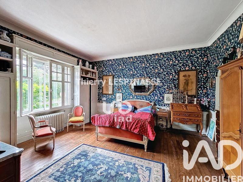 Maison - 296 m² - 8 pièces