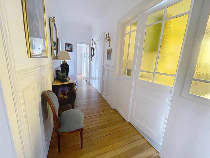 Appartement - 120 m² - 5 pièces