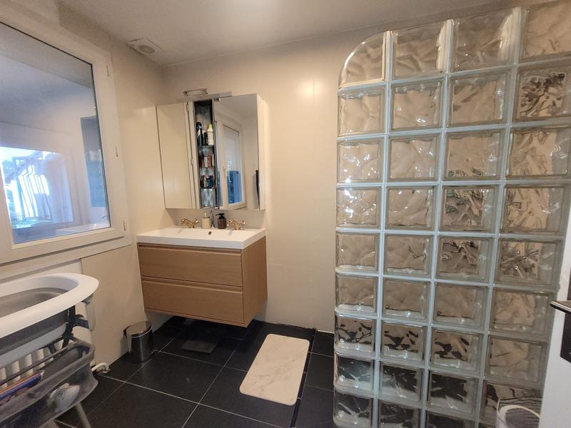 Maison - 122 m² - 8 pièces