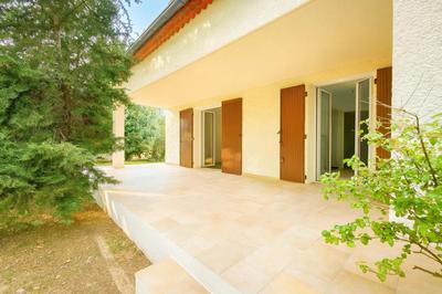 Villa - 111 m² - 6 pièces