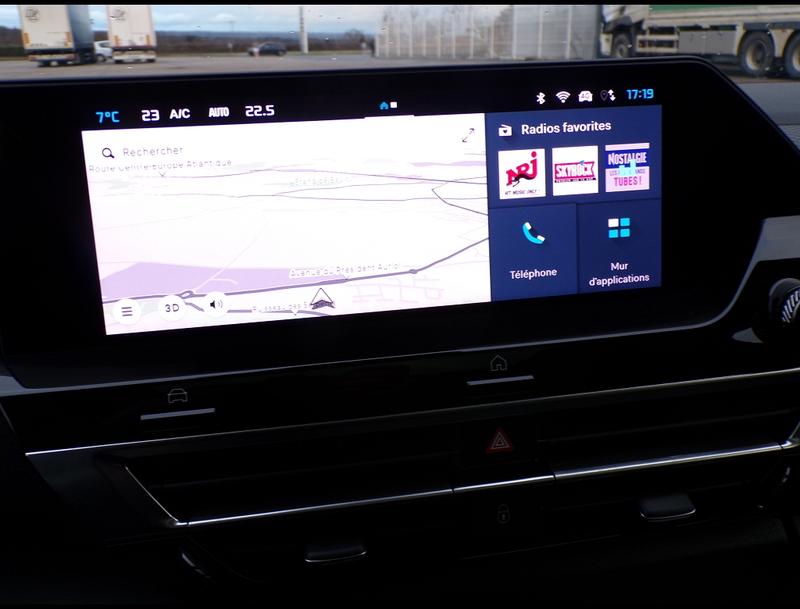 Citroën C4 III Bhdi 130 Max Eat8