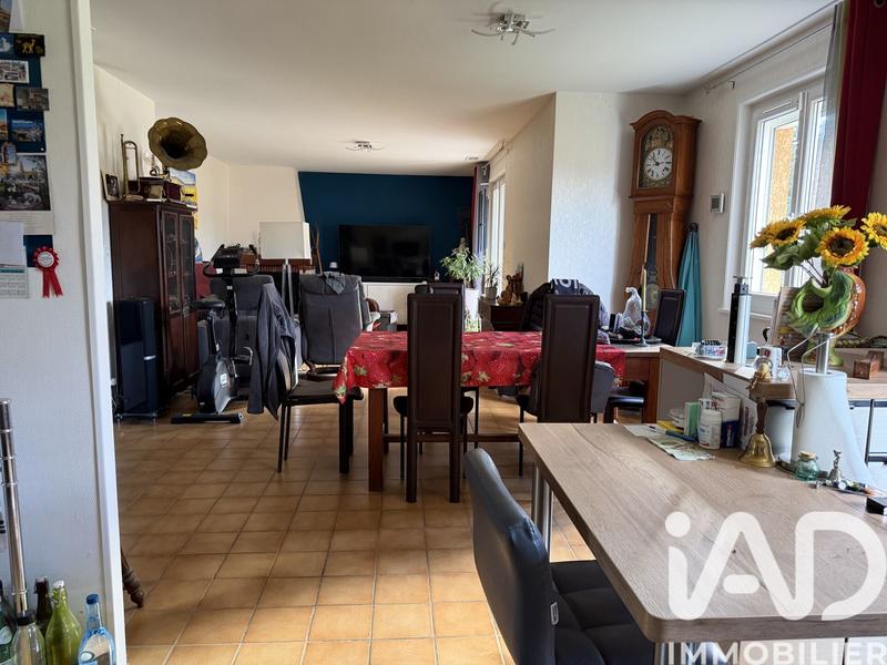 Maison - 99 m² - 5 pièces