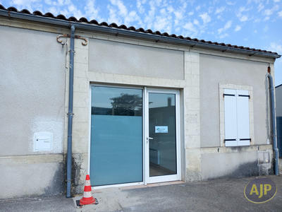 Local commercial - 72 m² - 3 pièces