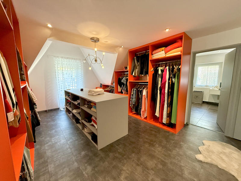 Villa - 238 m² - 8 pièces