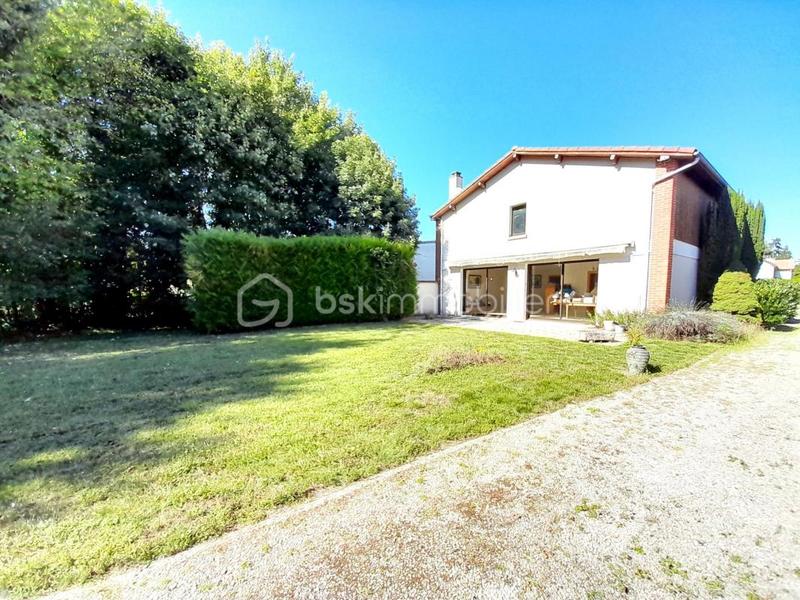 Maison - 193 m² - 8 pièces