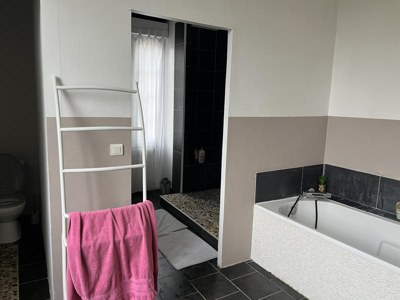 Maison - 259 m² - 9 pièces