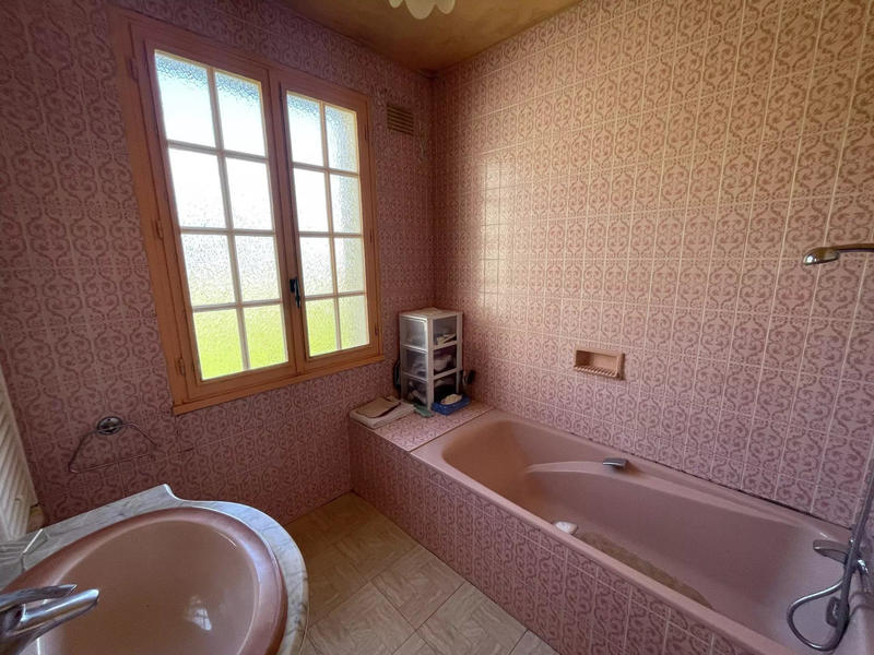 Maison - 102 m² - 4 pièces