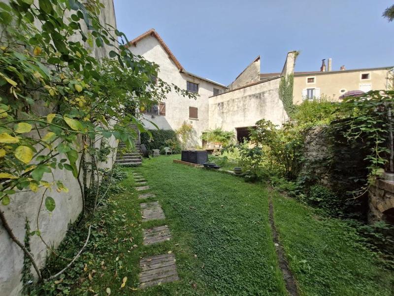 Moulin - 300 m² - 10 pièces