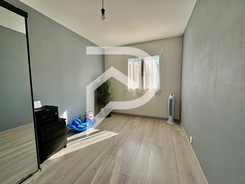 Maison - 93 m² - 5 pièces