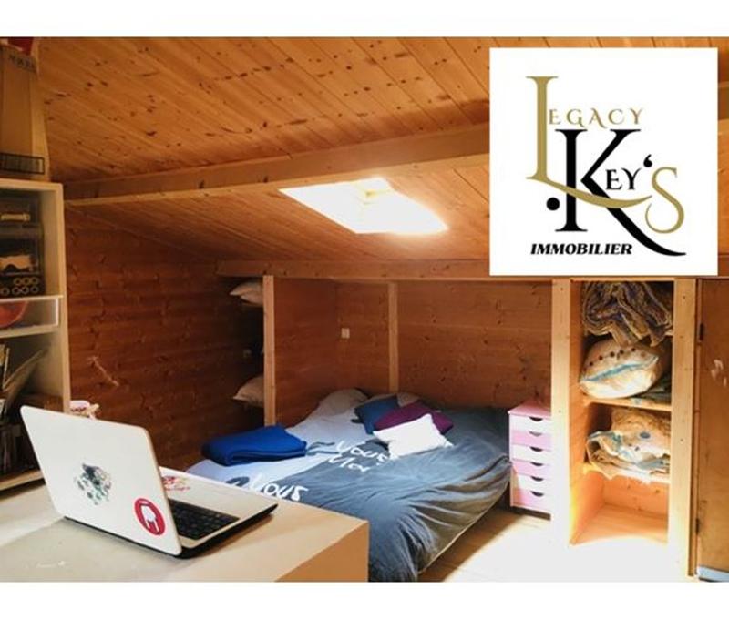 Maison traditionnelle - 160 m² - 6 pièces