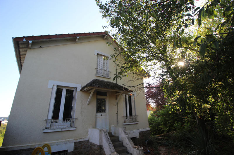 Maison - 97 m² - 6 pièces