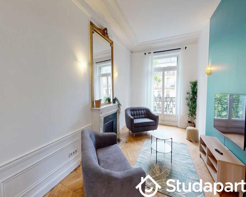 Chambre - 77 m² - 1 pièce