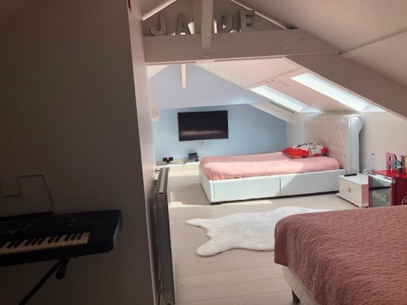 Maison - 300 m² - 12 pièces