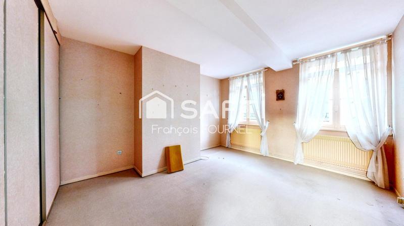 Maison - 177 m² - 7 pièces