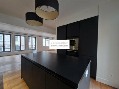 Maison - 147 m² - 6 pièces