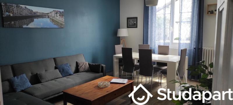 Chambre - 14 m² - 1 pièce