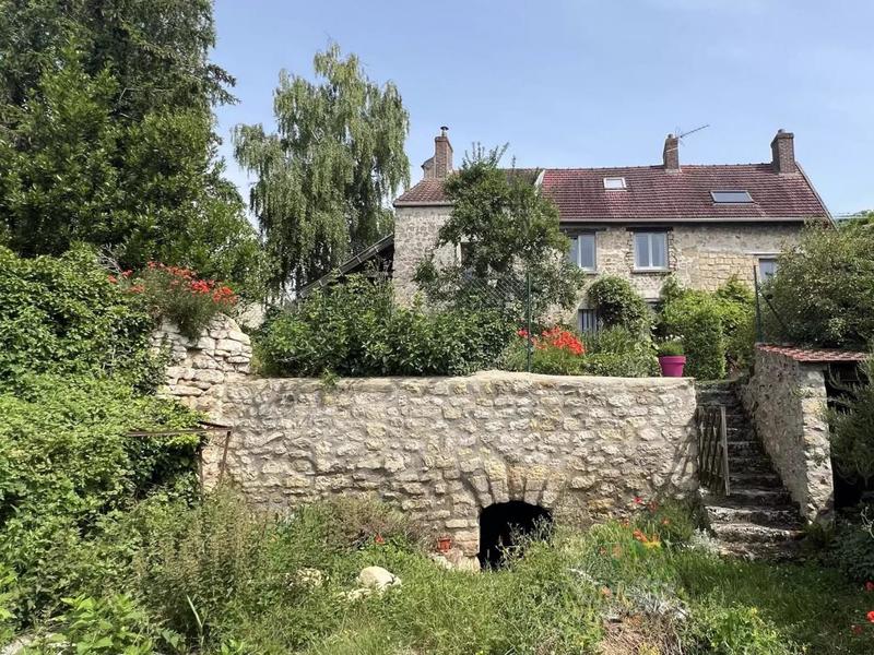 Maison - 148 m² - 9 pièces