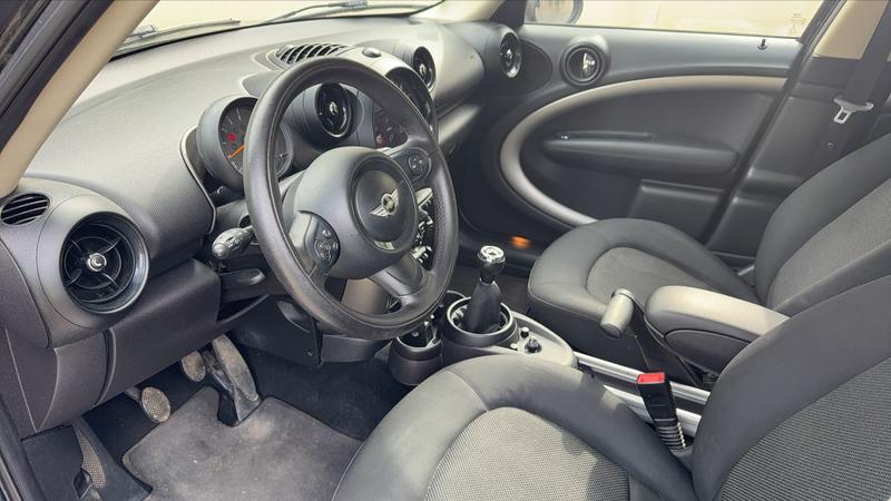 Mini Countryman 1.5 Cooper d 112 .