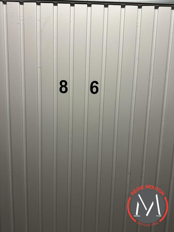 Parking / Garage - 14 m²