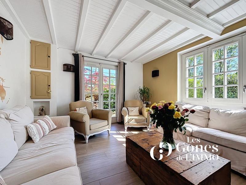 Maison - 175 m² - 6 pièces