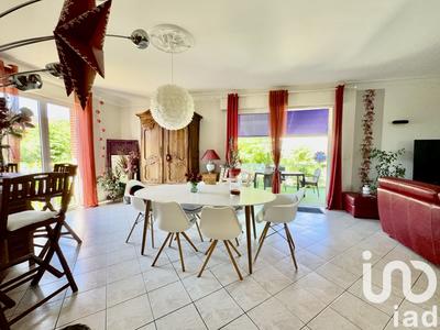 Maison de ville - 199 m² - 6 pièces