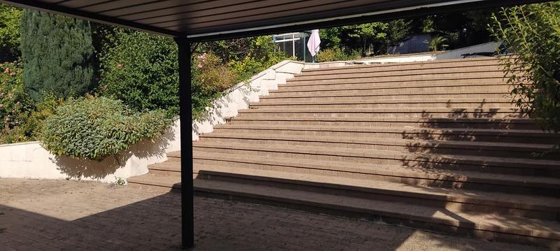 Maison - 219 m² - 8 pièces