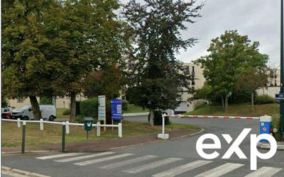 Parking / Garage - 63 m²